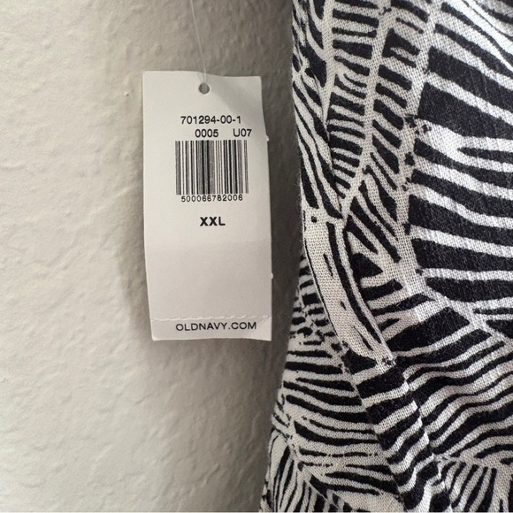 NWT Old Navy Black and White Palm Print Cami Jumpsuit Size XXL - Picture 9 of 12